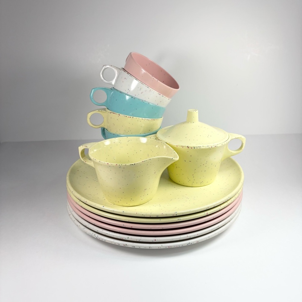 Vtg Imperial Ware‎ melmac plastic dishes sparkle Cups Diner Plates Creamer Sugar